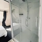 Domaine De לינה וארוחת בוקר 3*